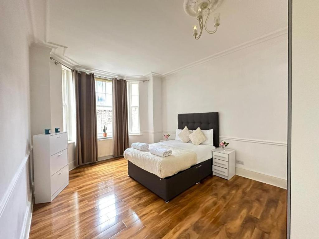 Luxury Four Bedroom Near Oxford Street Londra